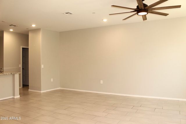 2625 S PEPPERTREE Drive 104, Gilbert, AZ 85295