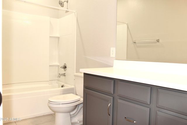 2625 S PEPPERTREE Drive 104, Gilbert, AZ 85295