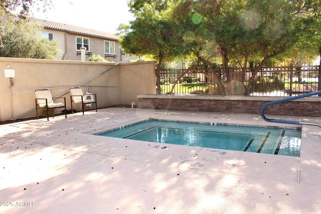 2625 S PEPPERTREE Drive 104, Gilbert, AZ 85295