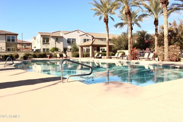 2625 S PEPPERTREE Drive 104, Gilbert, AZ 85295