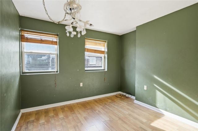 1450 Fleming Ave, Mckees Rocks, PA 15136