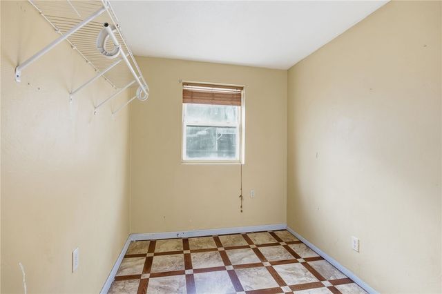 1450 Fleming Ave, Mckees Rocks, PA 15136