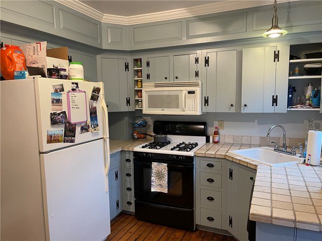 11 Braman Street 1, Newport, RI 02840