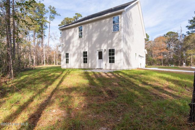 211 Brighttown Road, Maysville, NC 28555