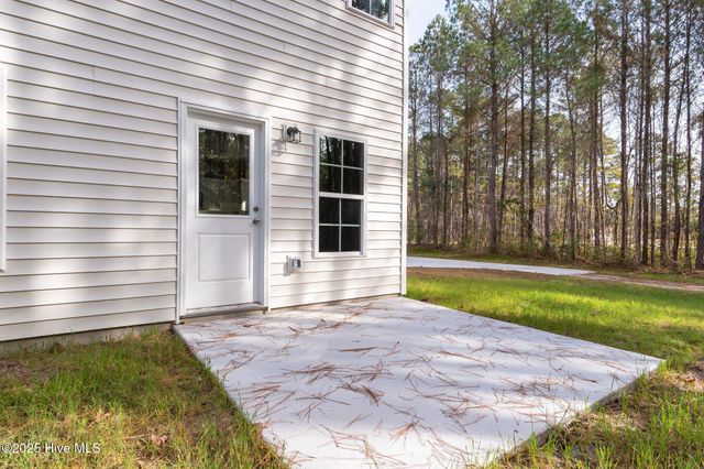 211 Brighttown Road, Maysville, NC 28555