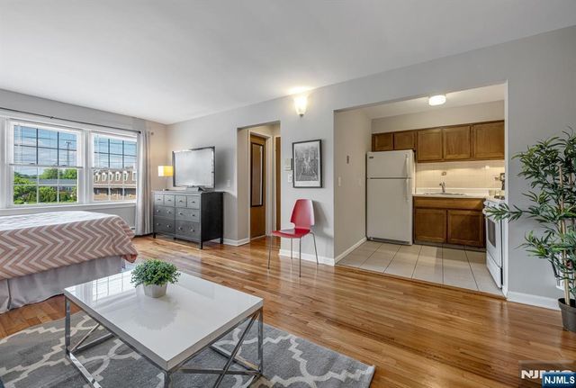 565 Grove Street 10, Clifton, NJ 07013