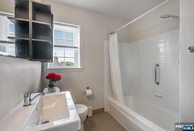 565 Grove Street 10, Clifton, NJ 07013