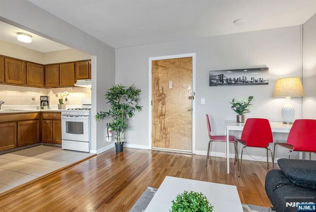 565 Grove Street 10, Clifton, NJ 07013