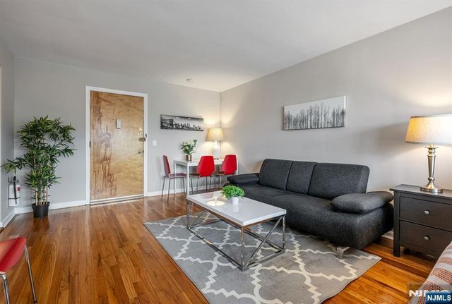 565 Grove Street 10, Clifton, NJ 07013