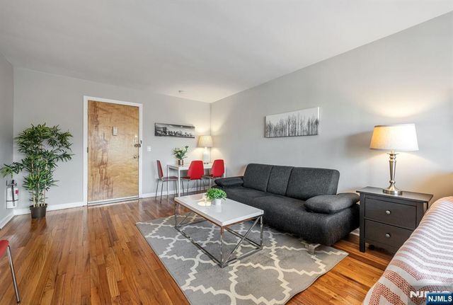 565 Grove Street 10, Clifton, NJ 07013