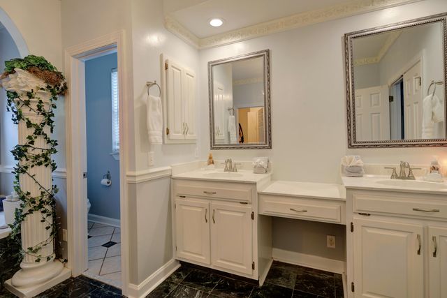 2600 Brown Ridge Lane, Hixson, TN 37343