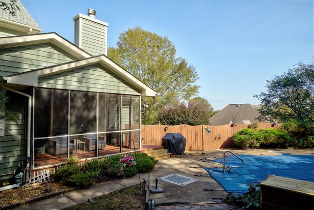 2600 Brown Ridge Lane, Hixson, TN 37343