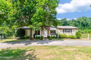 721 Fox Rd, Knoxville, TN 37922