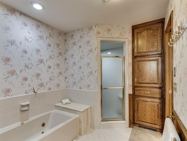 6225 Redbud Ridge Road, Oklahoma City, OK 73162