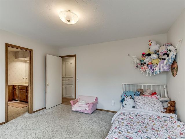 6225 Redbud Ridge Road, Oklahoma City, OK 73162