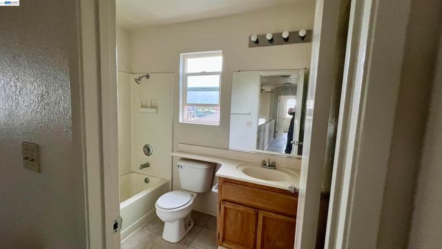 2149 Stormy Creek Ct, Stockton, CA 95206