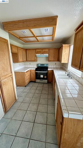 2149 Stormy Creek Ct, Stockton, CA 95206
