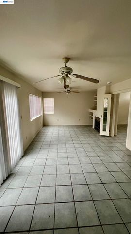 2149 Stormy Creek Ct, Stockton, CA 95206