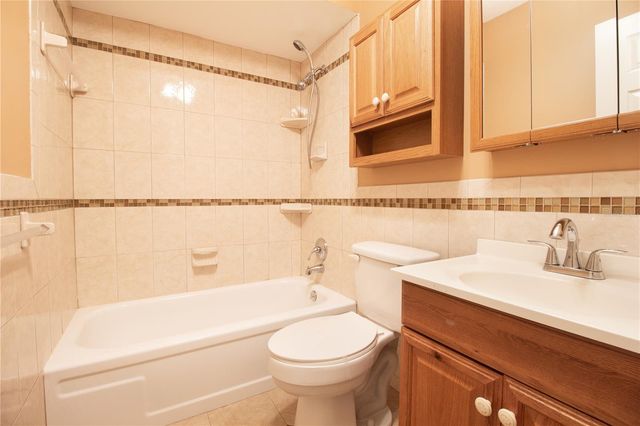 4742 AZALEA DRIVE 203, New Port Richey, FL 34652