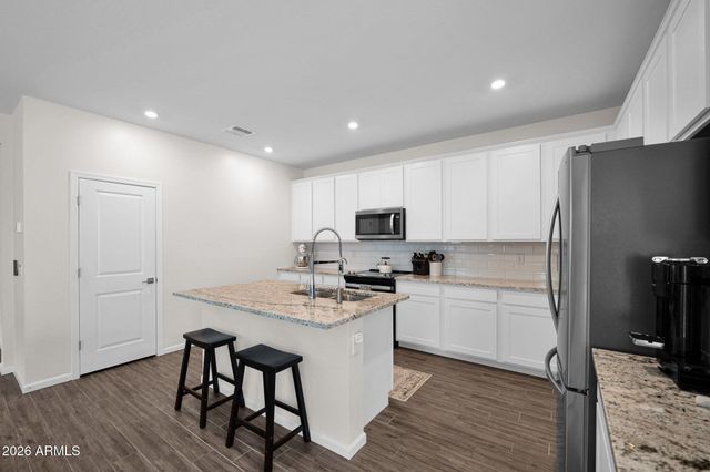 17382 W PARAISO Lane, Surprise, AZ 85387