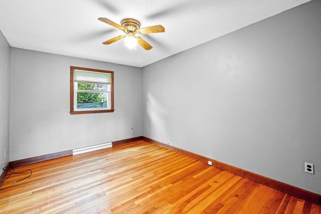 36 W Ayer St, Methuen, MA 01844