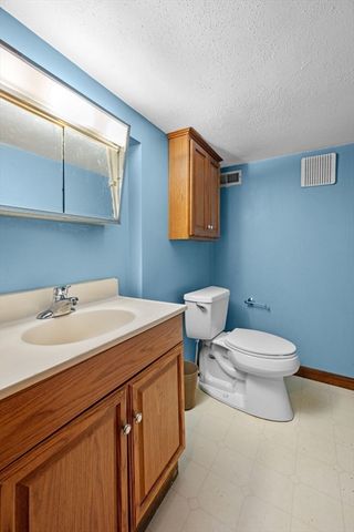 36 W Ayer St, Methuen, MA 01844