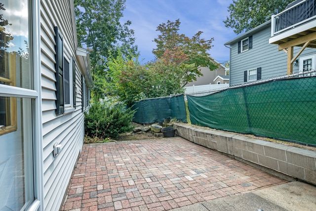 36 W Ayer St, Methuen, MA 01844