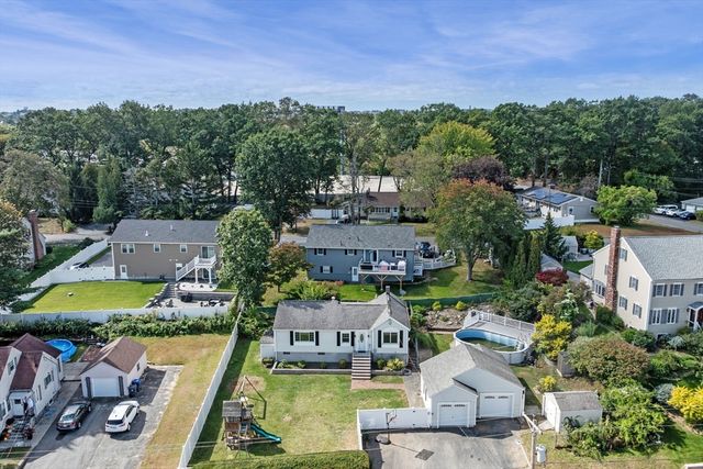 36 W Ayer St, Methuen, MA 01844