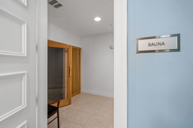 701 SE 21st Avenue 304, Deerfield Beach, FL 33441