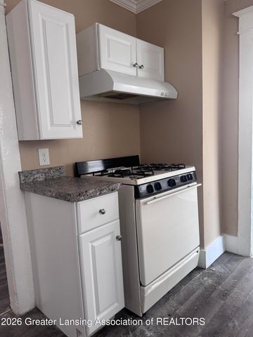 841 Baker Street, Lansing, MI 48910