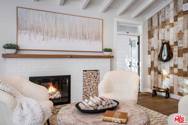 5525 Paradise Valley Road, Hidden Hills, CA 91302