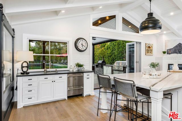 5525 Paradise Valley Road, Hidden Hills, CA 91302