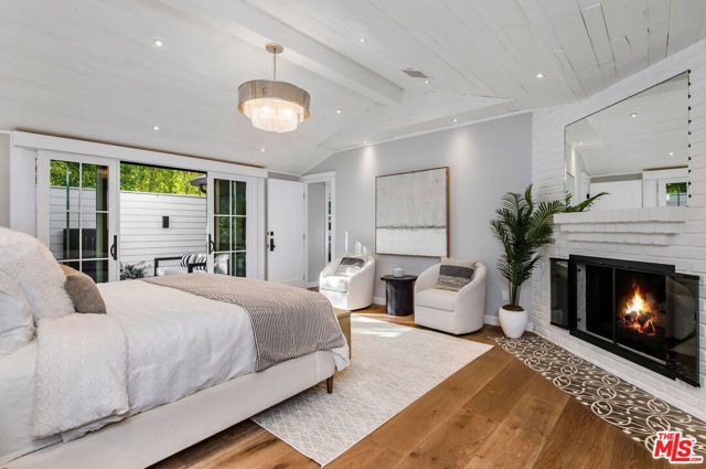 5525 Paradise Valley Road, Hidden Hills, CA 91302