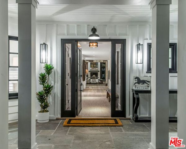 5525 Paradise Valley Road, Hidden Hills, CA 91302