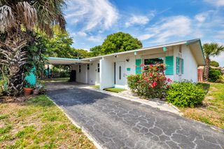 413 Ontario Place, West Palm Beach, FL 33409