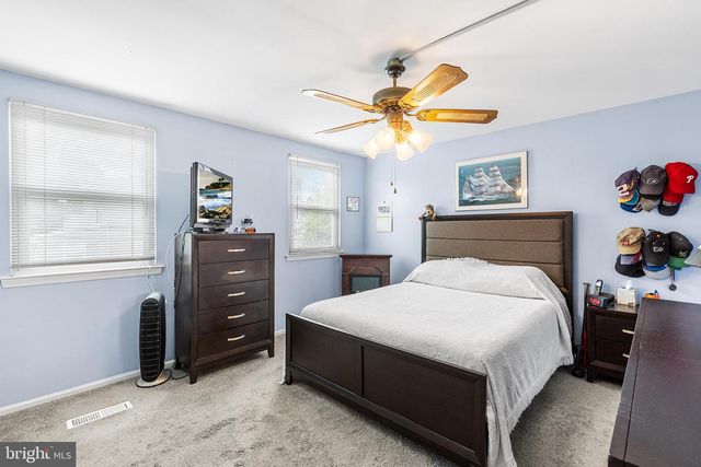 159 SAINT CHARLES ST, Drexel Hill, PA 19026
