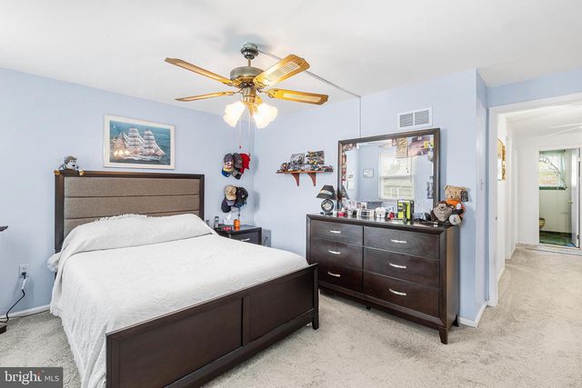 159 SAINT CHARLES ST, Drexel Hill, PA 19026