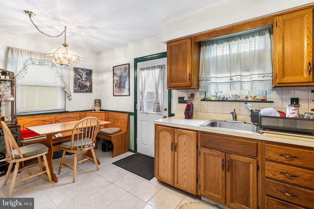 159 SAINT CHARLES ST, Drexel Hill, PA 19026