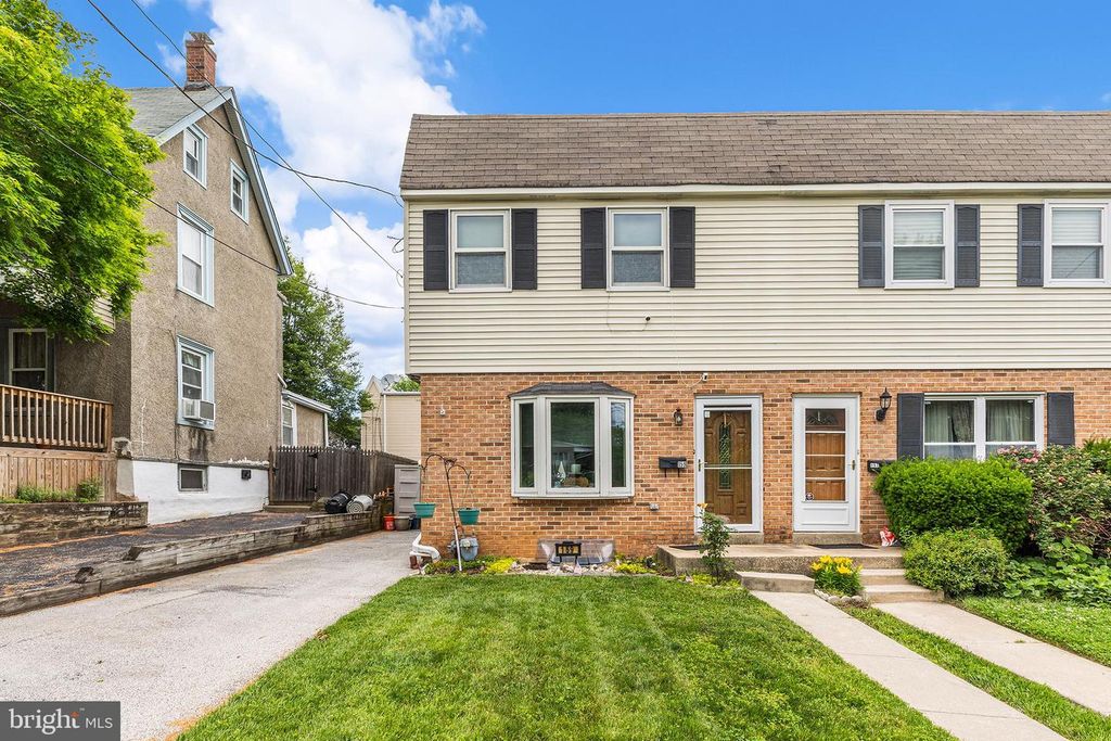159 SAINT CHARLES ST, Drexel Hill, PA 19026