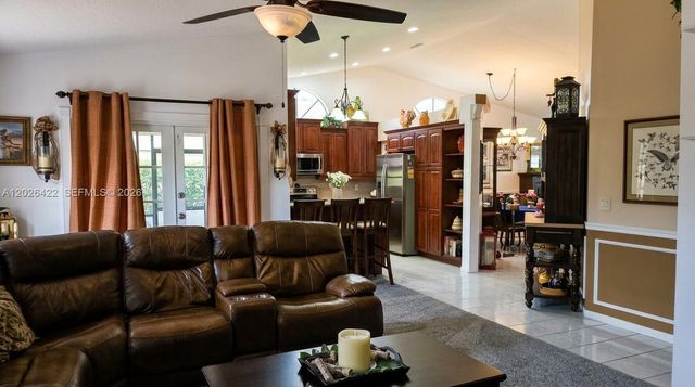 2350 NW 95th Ave, Coral Springs, FL 33065