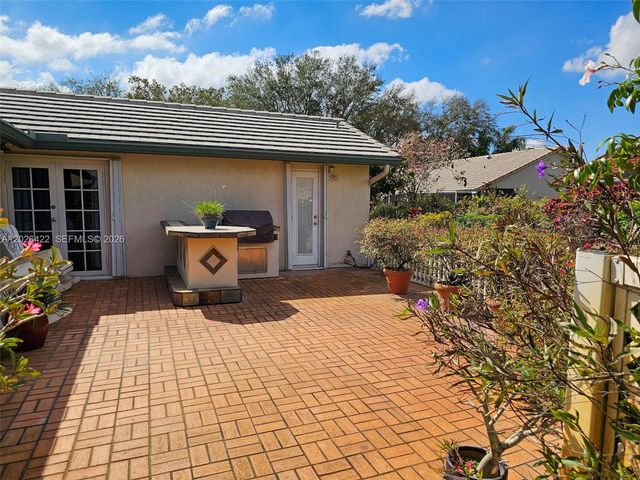 2350 NW 95th Ave, Coral Springs, FL 33065
