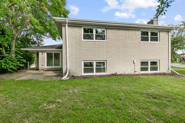 326 S Minerva Avenue, Glenwood, IL 60425