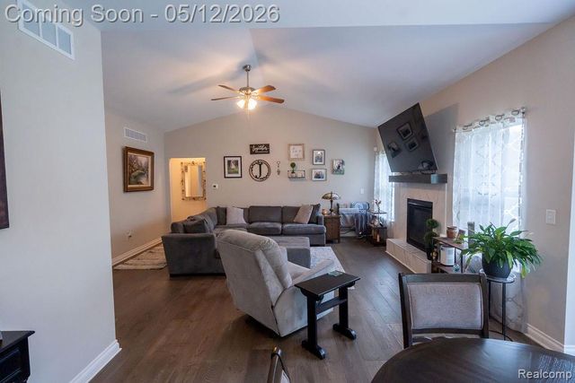 21097 McGuire, Brownstown Charter Township, MI 48174
