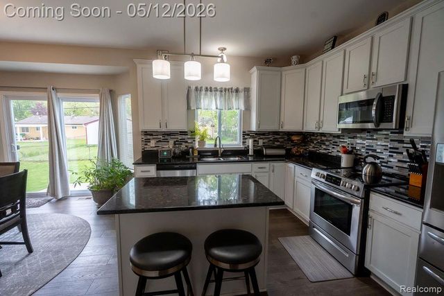 21097 McGuire, Brownstown Charter Township, MI 48174