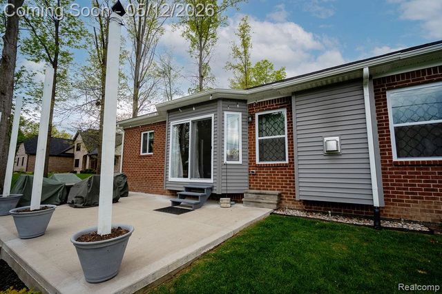 21097 McGuire, Brownstown Charter Township, MI 48174