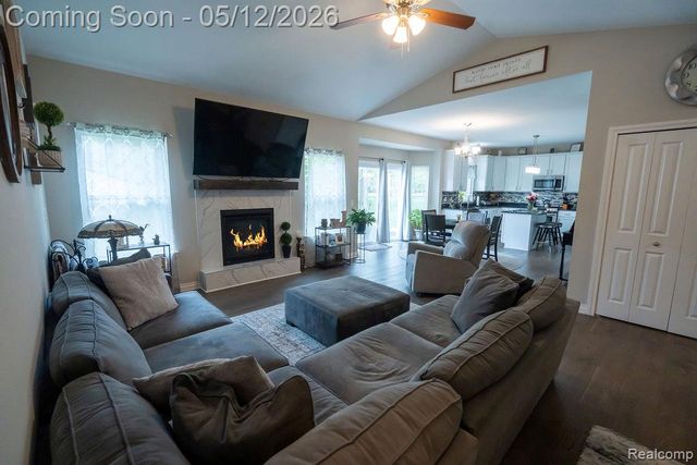 21097 McGuire, Brownstown Charter Township, MI 48174