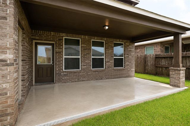 5119 Brookshire Pass Drive, Brookshire, TX 77423