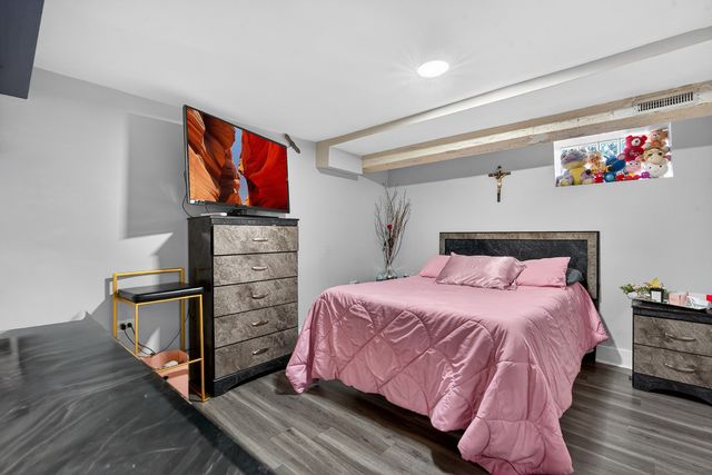 5201 Oak Street, Bellwood, IL 60104