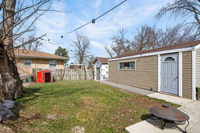 5201 Oak Street, Bellwood, IL 60104