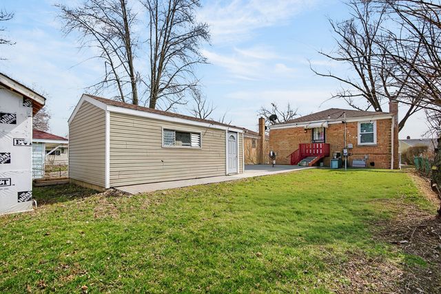 5201 Oak Street, Bellwood, IL 60104